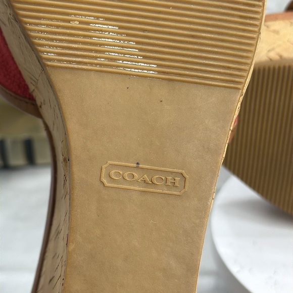 (T5) COACH JAZMIN PLATFORM
RED CANVAS AND BROWN LEATHER WEDGE SANDALS
SIZE 10M - Picture 10 of 12